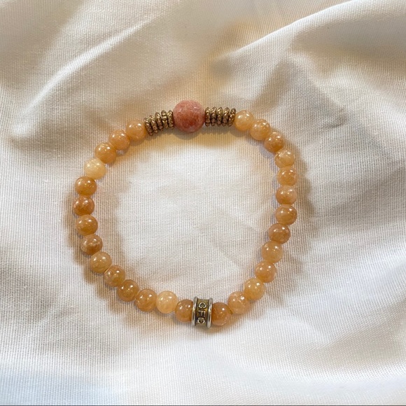 Urban Outfitters Jewelry - Burnt orange beaded bracelet
